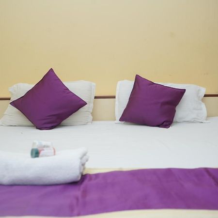 Hotel Nirmal Palace Kanpur Ngoại thất bức ảnh