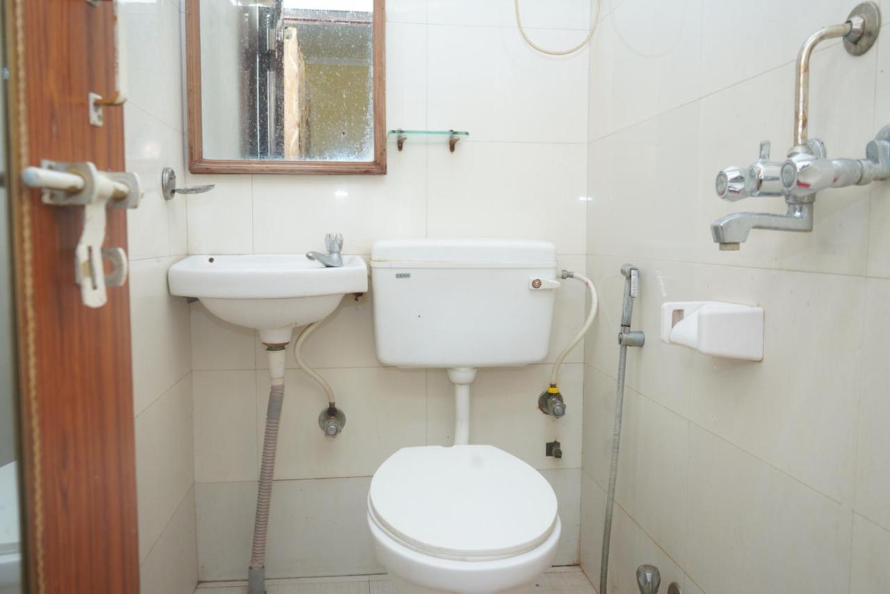 Hotel Nirmal Palace Kanpur Ngoại thất bức ảnh